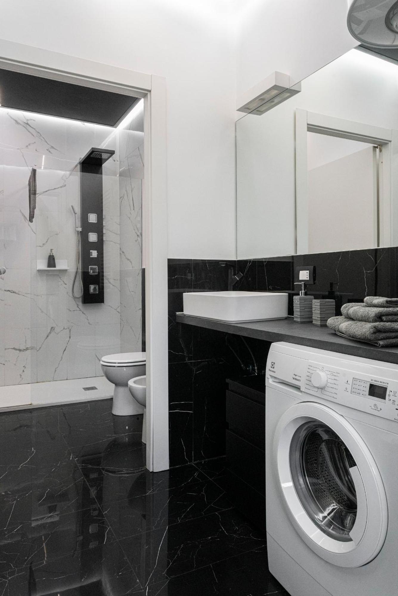 Elegant Sweet Home Suite - Milan, 15 Minute Duomo Zewnętrze zdjęcie